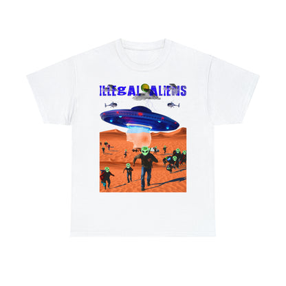 Vintage Sci-Fi Graphic Tee - Alien Invasion Streetwear Print (Bachi)