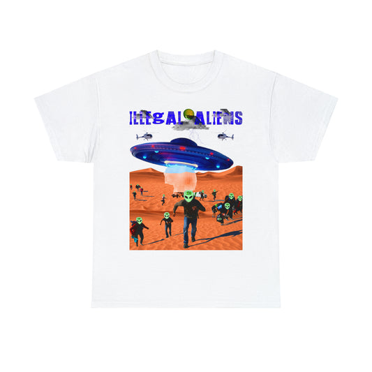 Vintage Sci-Fi Graphic Tee - Alien Invasion Streetwear Print (Bachi)