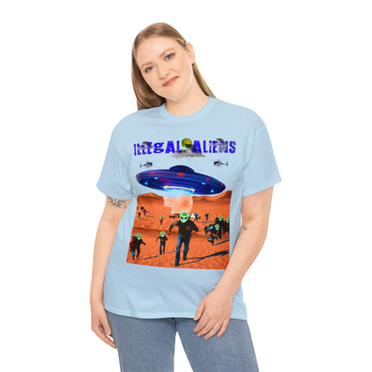 Vintage Sci-Fi Graphic Tee - Alien Invasion Streetwear Print (Bachi)