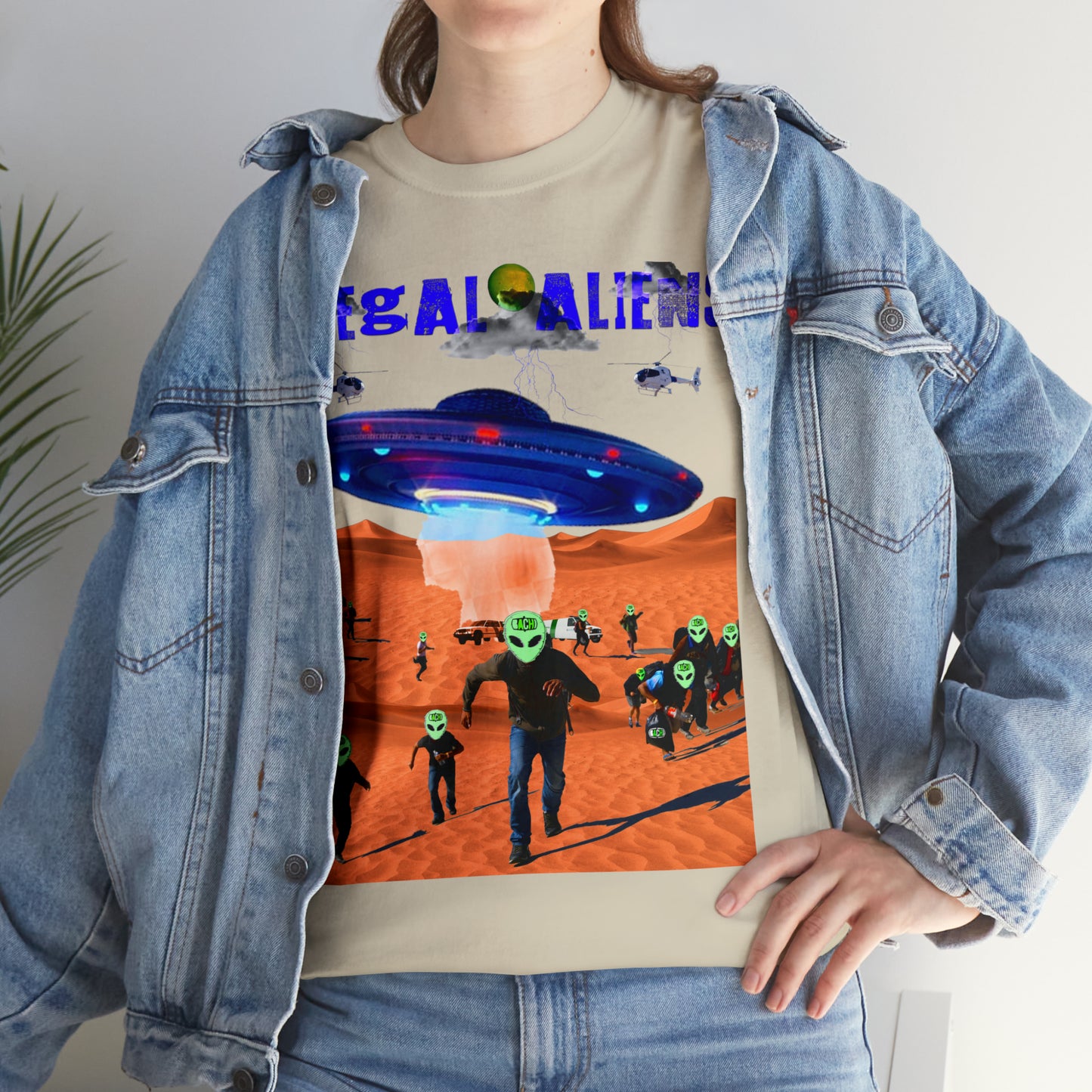 Vintage Sci-Fi Graphic Tee - Alien Invasion Streetwear Print (Bachi)