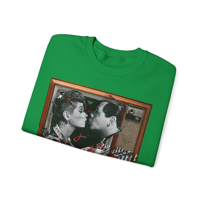 Vintage Sitcom Couple Graphic Sweatshirt - Retro TV Streetwear Print (Bachi)