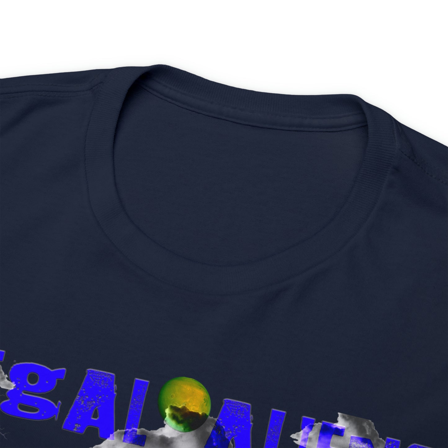 Vintage Sci-Fi Graphic Tee - Alien Invasion Streetwear Print (Bachi)