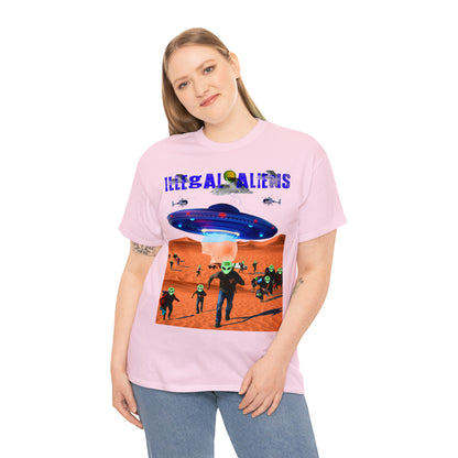 Vintage Sci-Fi Graphic Tee - Alien Invasion Streetwear Print (Bachi)