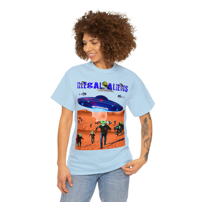 Vintage Sci-Fi Graphic Tee - Alien Invasion Streetwear Print (Bachi)