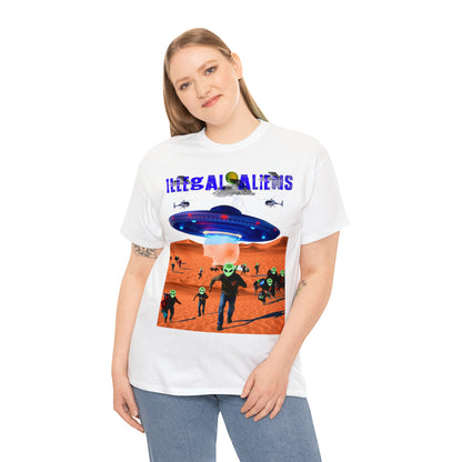 Vintage Sci-Fi Graphic Tee - Alien Invasion Streetwear Print (Bachi)