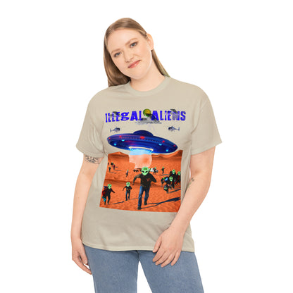 Vintage Sci-Fi Graphic Tee - Alien Invasion Streetwear Print (Bachi)